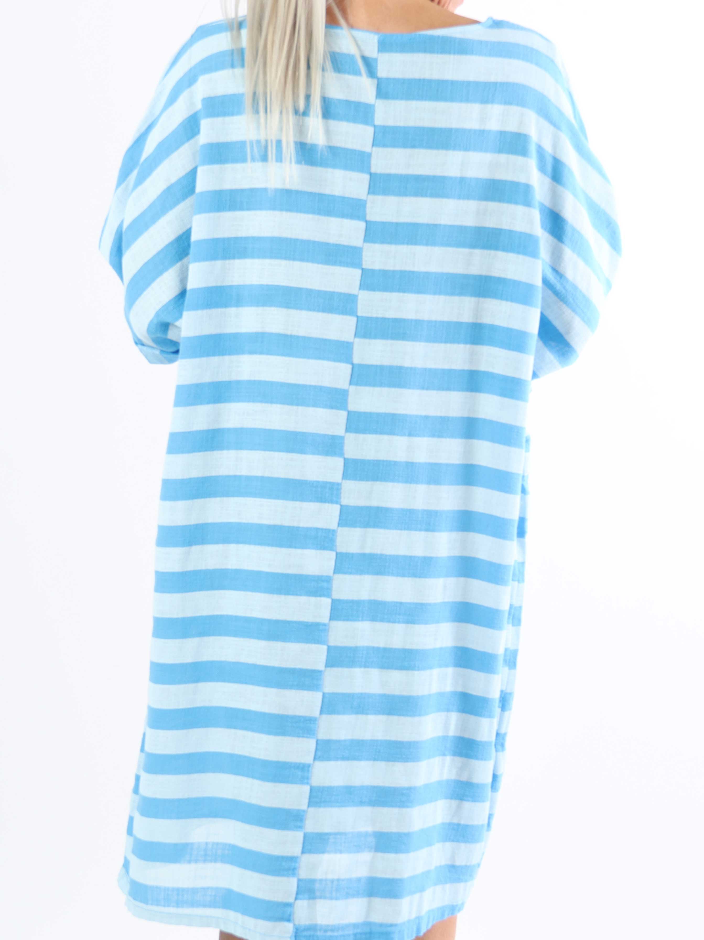 Claudine - Sød plussize stribet bomuldskjole